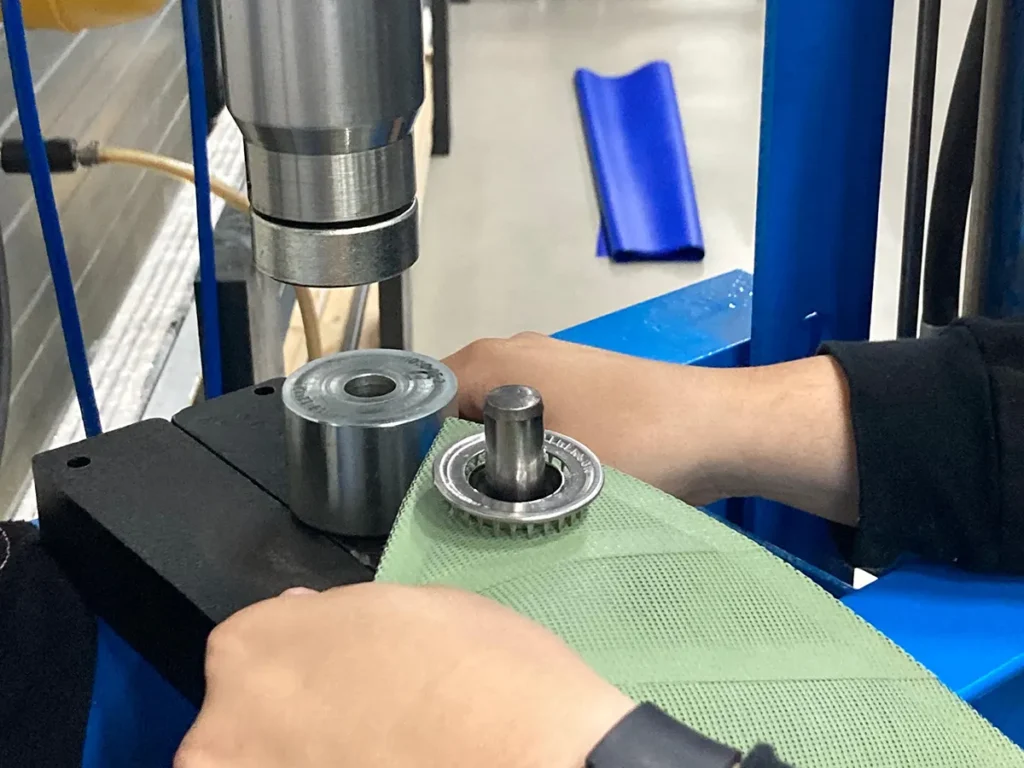 struik-maatwerk-doek-ringen-plaatsen