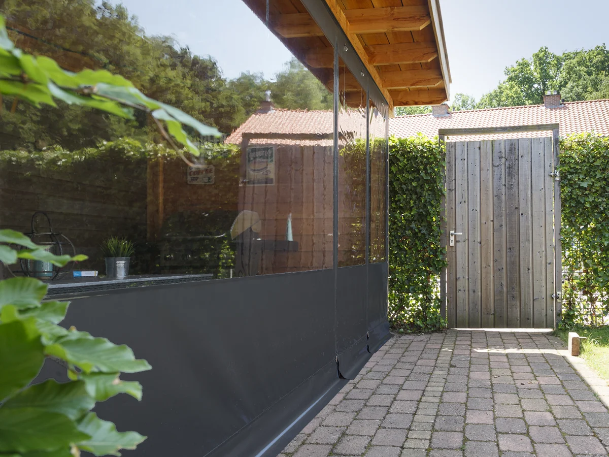 struik-maatwerk-veranda-overkapping-zeil-vensters